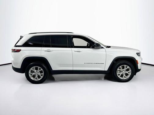 Bright White Clearcoat 2023 Jeep Grand Cherokee Limited