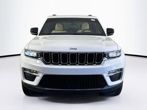 Bright White Clearcoat 2023 Jeep Grand Cherokee Limited