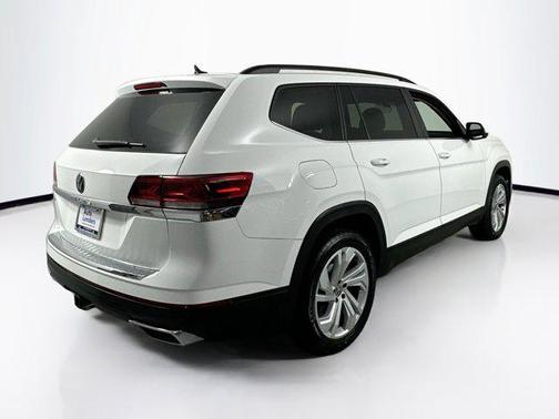 2022 Volkswagen Atlas 3.6L SE w/Technology