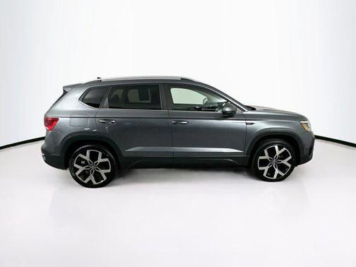 2022 Volkswagen Taos 1.5T SEL