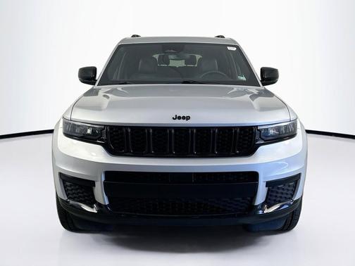 Silver Zynith 2023 Jeep Grand Cherokee L Altitude