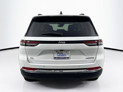 Bright White Clearcoat 2023 Jeep Grand Cherokee Limited