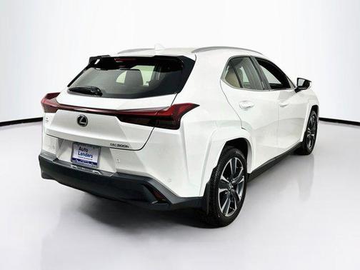 Eminent White Pearl 2025 Lexus UX 300h Premium