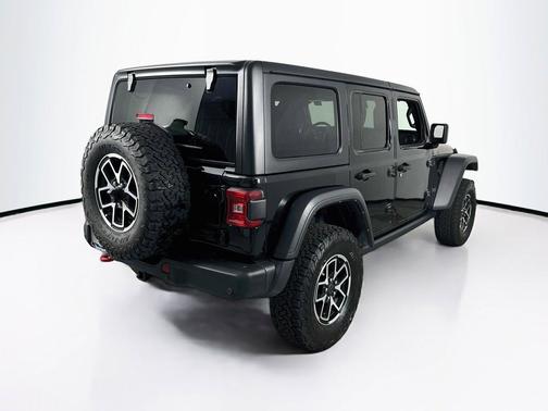 Black Clearcoat 2024 Jeep Wrangler Rubicon