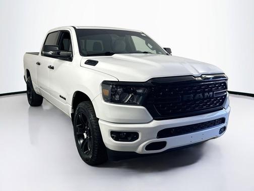 Bright White Clearcoat 2023 RAM 1500 Big Horn/Lone Star