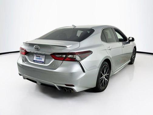 Celestial Silver Metallic 2022 Toyota Camry SE