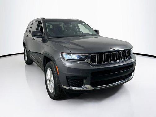 2022 Jeep Grand Cherokee L Laredo