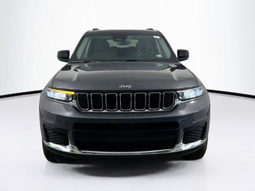 2022 Jeep Grand Cherokee L Laredo