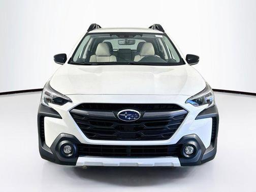 Crystal White Pearl 2023 Subaru Outback Limited