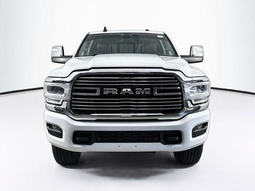 Bright White Clearcoat 2023 RAM 2500 Laramie Crew Cab 4x4 6'4' Box