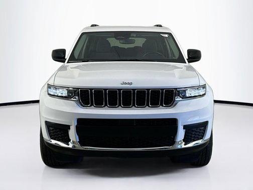 2022 Jeep Grand Cherokee L Laredo