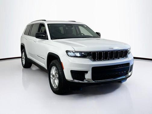 2022 Jeep Grand Cherokee L Laredo