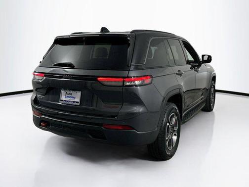 2022 Jeep Grand Cherokee Trailhawk