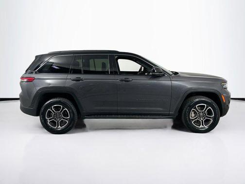 2022 Jeep Grand Cherokee Trailhawk