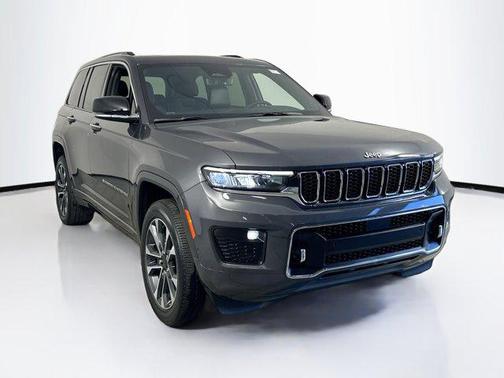 2022 Jeep Grand Cherokee Overland