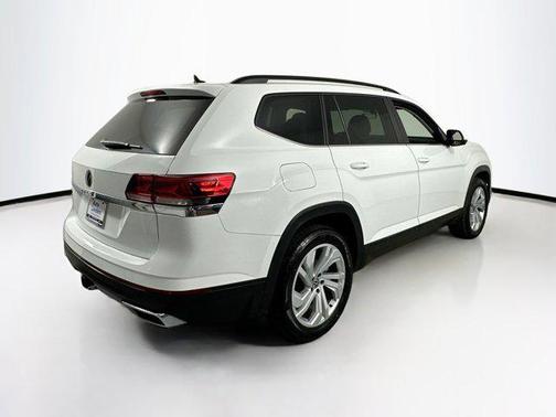 2022 Volkswagen Atlas 3.6L SE w/Technology