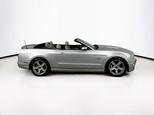 2013 Ford Mustang GT Premium