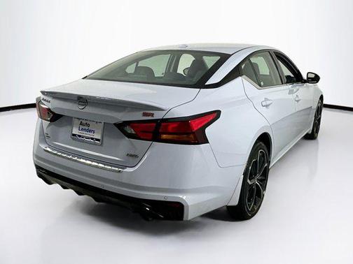 2023 Nissan Altima SR Intelligent AWD