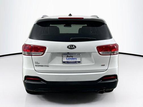 2017 Kia Sorento LX