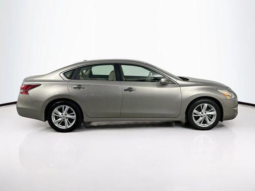 2014 Nissan Altima 2.5 SV