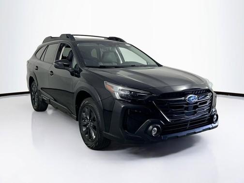 Crystal Black Silica 2023 Subaru Outback Onyx Edition