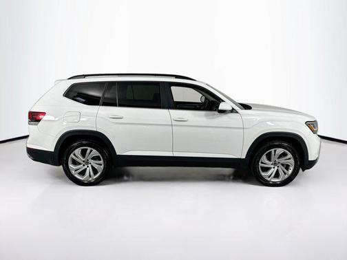 2022 Volkswagen Atlas 3.6L SE w/Technology
