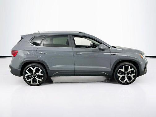 2023 Volkswagen Taos 1.5T SEL