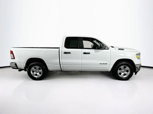 Bright White Clearcoat 2023 RAM 1500 Big Horn/Lone Star