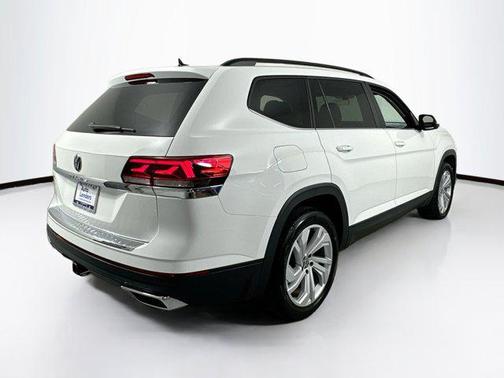 2022 Volkswagen Atlas 3.6L SE w/Technology