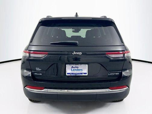 Diamond Black Crystal Pearlcoat 2023 Jeep Grand Cherokee Limited