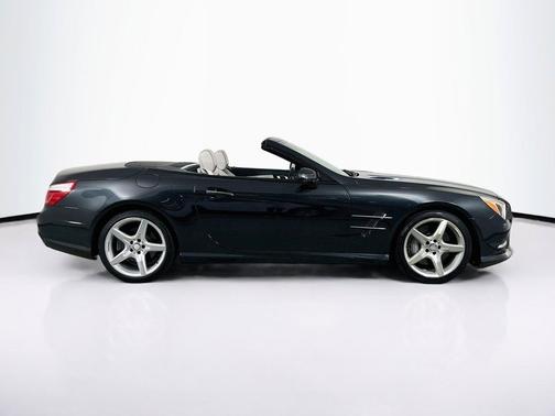 Black 2013 Mercedes-Benz SL-Class 2dr Roadster SL 550