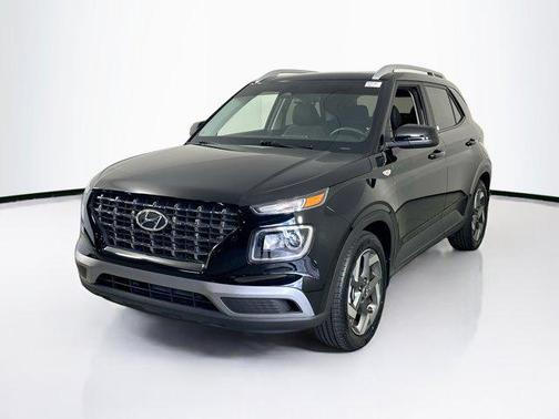 Onyx Black 2023 Hyundai VENUE SEL