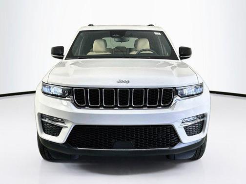 Bright White Clearcoat 2023 Jeep Grand Cherokee Limited