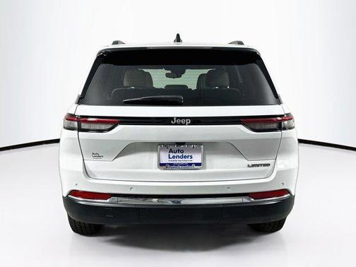 Bright White Clearcoat 2023 Jeep Grand Cherokee Limited