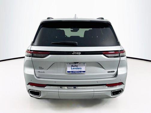 Silver Zynith 2022 Jeep Grand Cherokee Overland