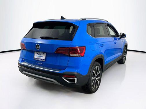 Cornflower Blue 2023 Volkswagen Taos 1.5T SE
