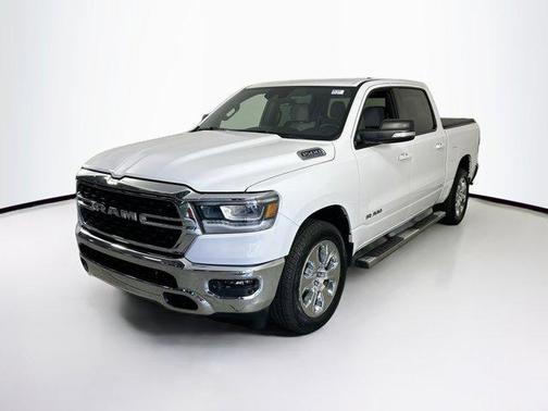 Bright White Clearcoat 2022 RAM 1500 Big Horn/Lone Star