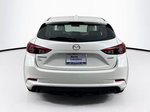 Snowflake White Pearl Mica 2018 Mazda Mazda3 Grand Touring