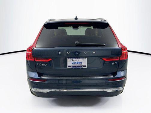 2022 Volvo XC60 B5 Inscription