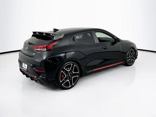 2021 Hyundai Veloster Base