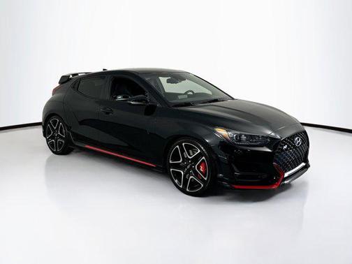 2021 Hyundai Veloster Base