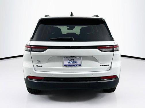 Bright White Clearcoat 2023 Jeep Grand Cherokee Limited
