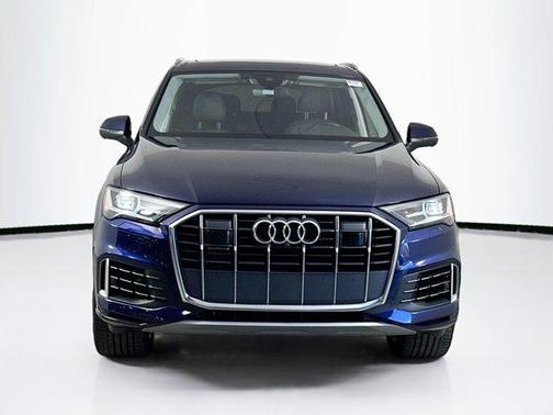 2022 Audi Q7 55 Premium Plus