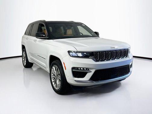 2023 Jeep Grand Cherokee Summit