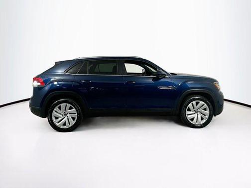 2022 Volkswagen Atlas Cross Sport 2.0T SE w/Technology