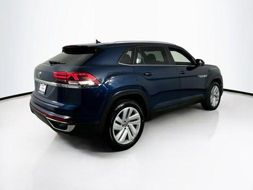 2022 Volkswagen Atlas Cross Sport 2.0T SE w/Technology