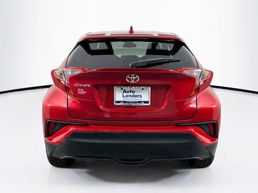 Supersonic Red 2022 Toyota C-HR XLE
