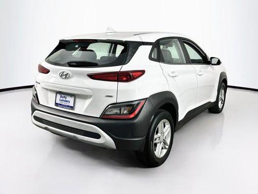 Lunar White 2023 Hyundai KONA SE