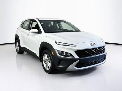 Lunar White 2023 Hyundai KONA SE