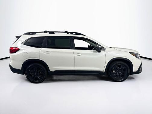 Crystal White Pearl 2023 Subaru Ascent Onyx Edition Limited 7-Passenger